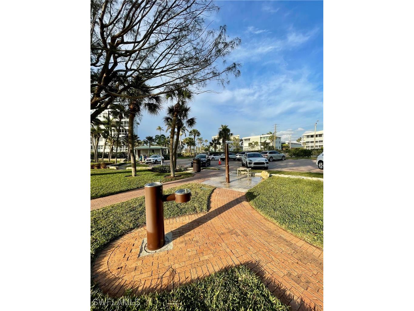 1900 Alamanda Drive #204 Naples FL 34102 225029027 image24