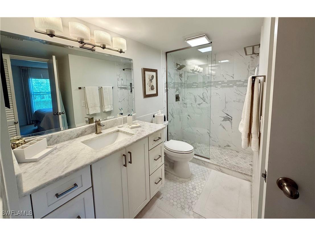 1900 Alamanda Drive #204 Naples FL 34102 225029027 image36