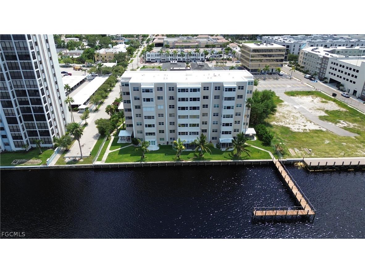 1900 Clifford Street #201 Fort Myers FL 33901 2026013342 image2
