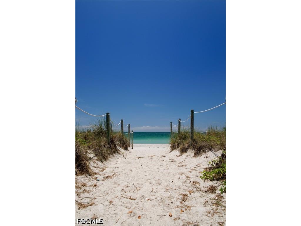 1900 Clifford Street #301 Fort Myers FL 33901 2026018854 image36