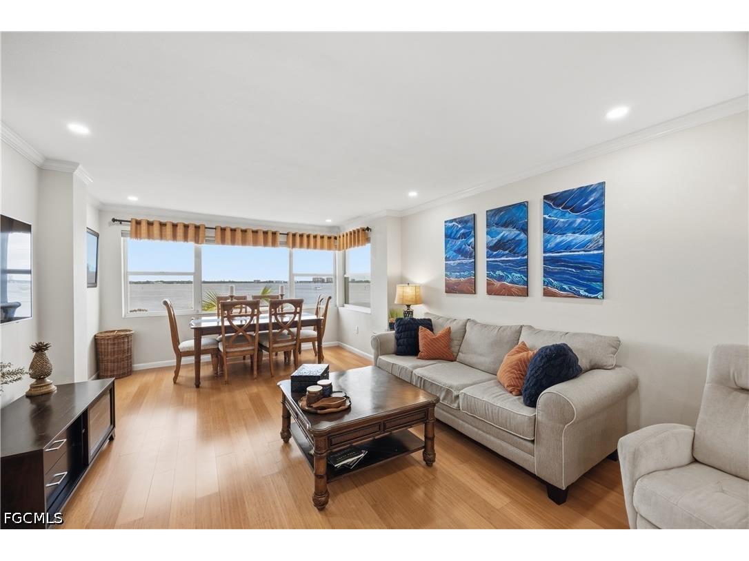 1900 Clifford Street #301 Fort Myers FL 33901 2026018854 image4