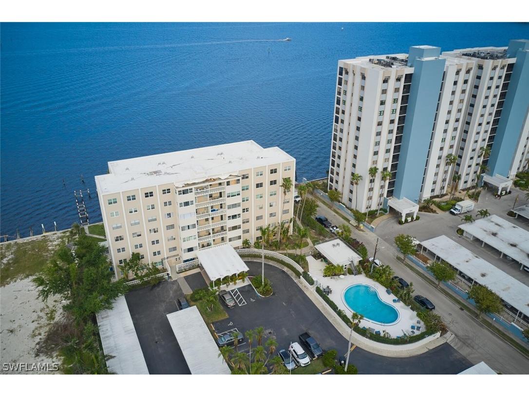 1900 Clifford Street #701 Fort Myers FL 33901 223001083 image1