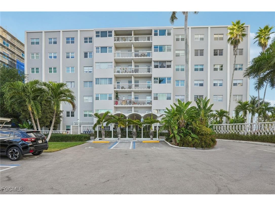 1900 Clifford Street #701A Fort Myers FL 33901 2025022631 image2