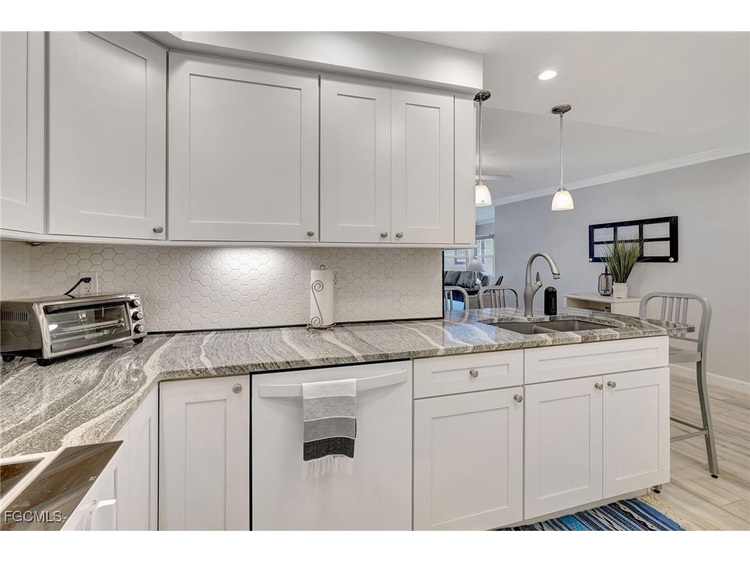 1900 Clifford Street #704 Fort Myers FL 33901 2025021619 image18