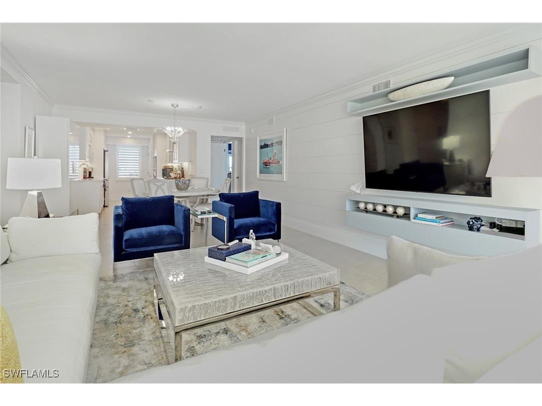 1900 Gulf Shore Boulevard N #303 Naples FL 34102 226005075 image6