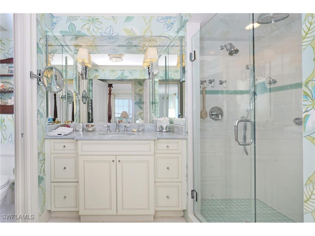 1900 Gulf Shore Boulevard N #602 Naples FL 34102 225067997 image22