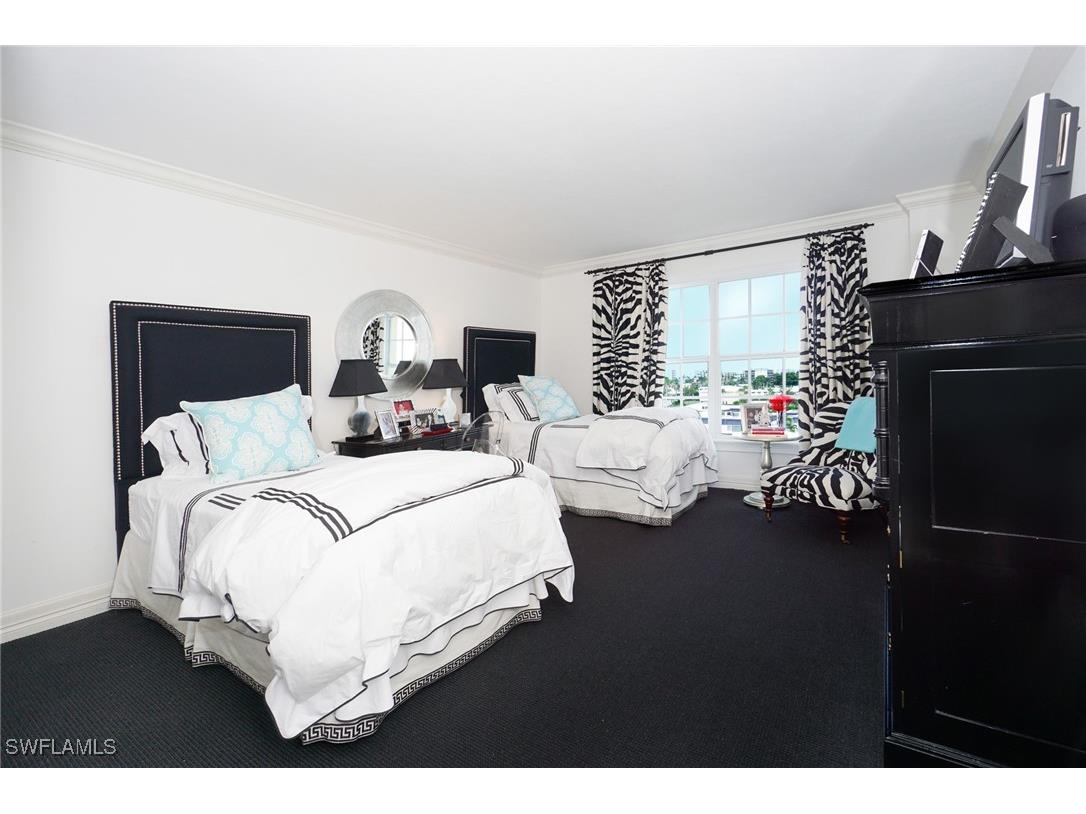 1900 Gulf Shore Boulevard N #602 Naples FL 34102 225067997 image23