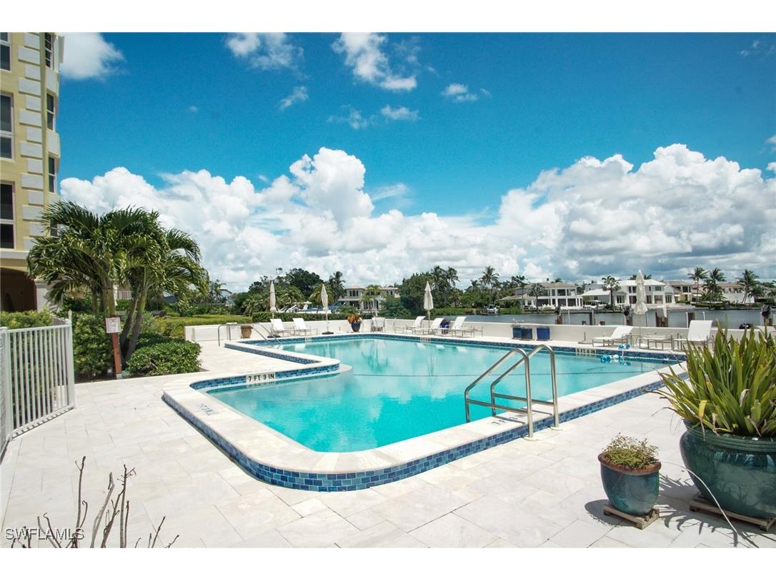 1900 Gulf Shore Boulevard N #602 Naples FL 34102 225067997 image30