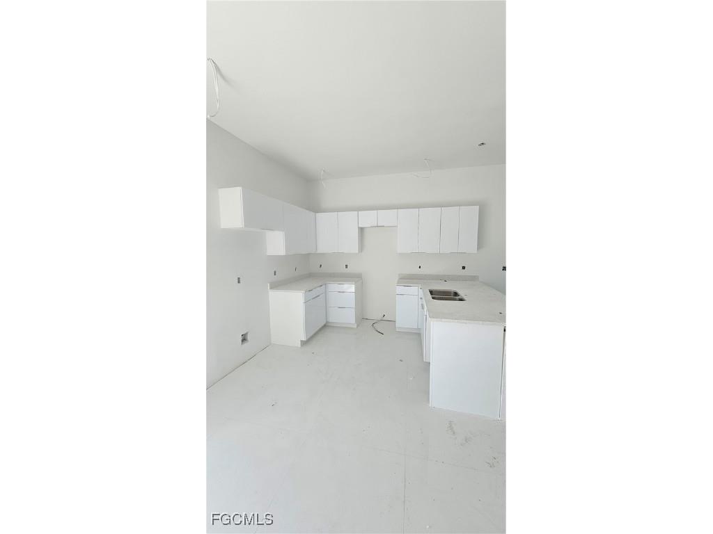 1900 NW 18th Street Cape Coral FL 33993 2026002140 image2