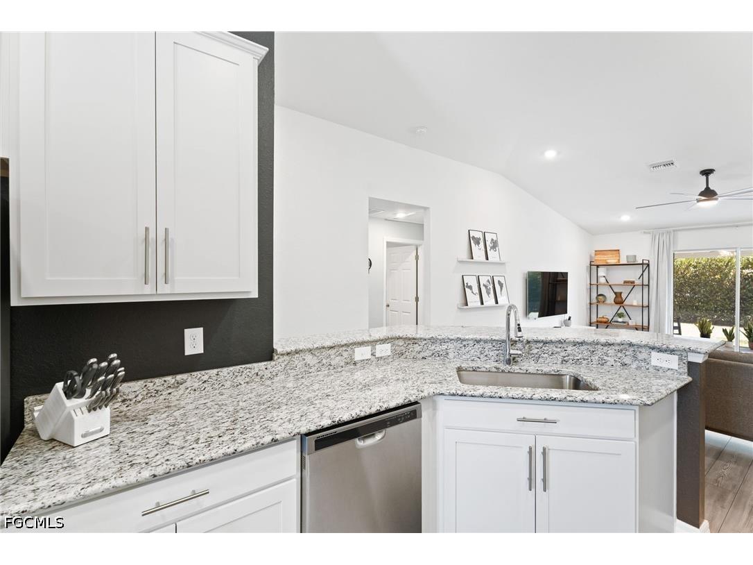 1900 NW 21st Terrace Cape Coral FL 33993 2026019090 image8