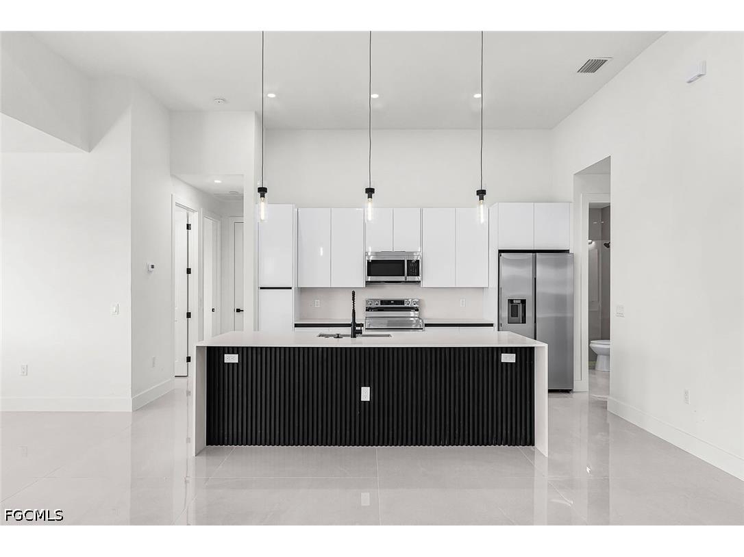 1900 NW Embers Terrace Cape Coral FL 33993 2026021850 image9
