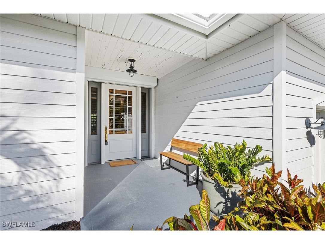 1900 Sandpiper Street Naples FL 34102 225074081 image2