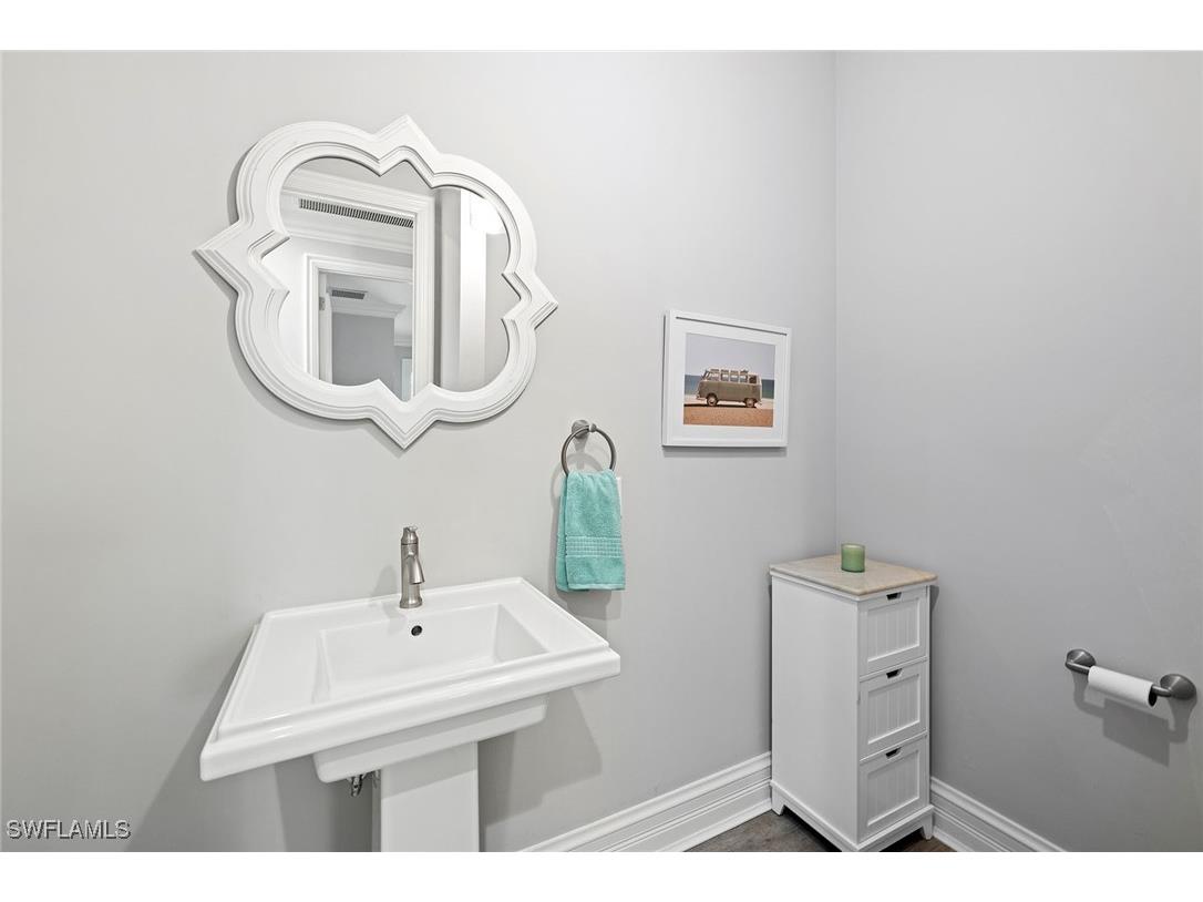 1900 Sandpiper Street Naples FL 34102 225074081 image27