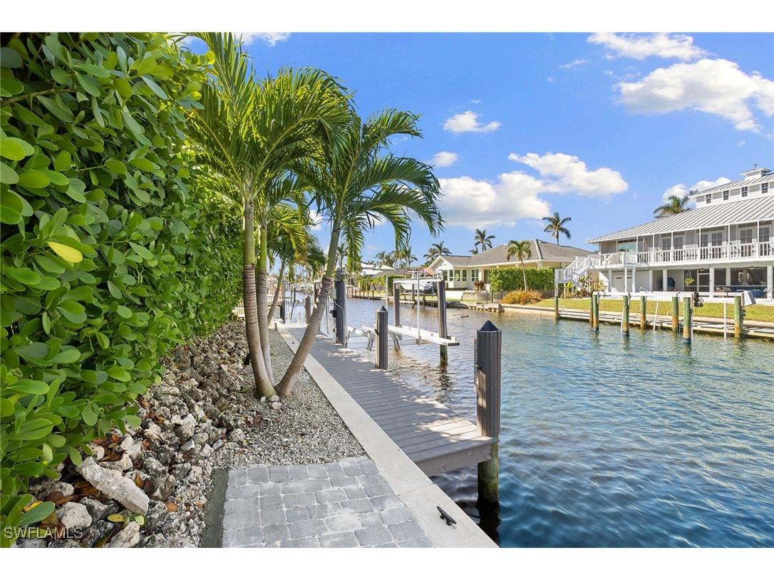 1900 Sandpiper Street Naples FL 34102 225074081 image45