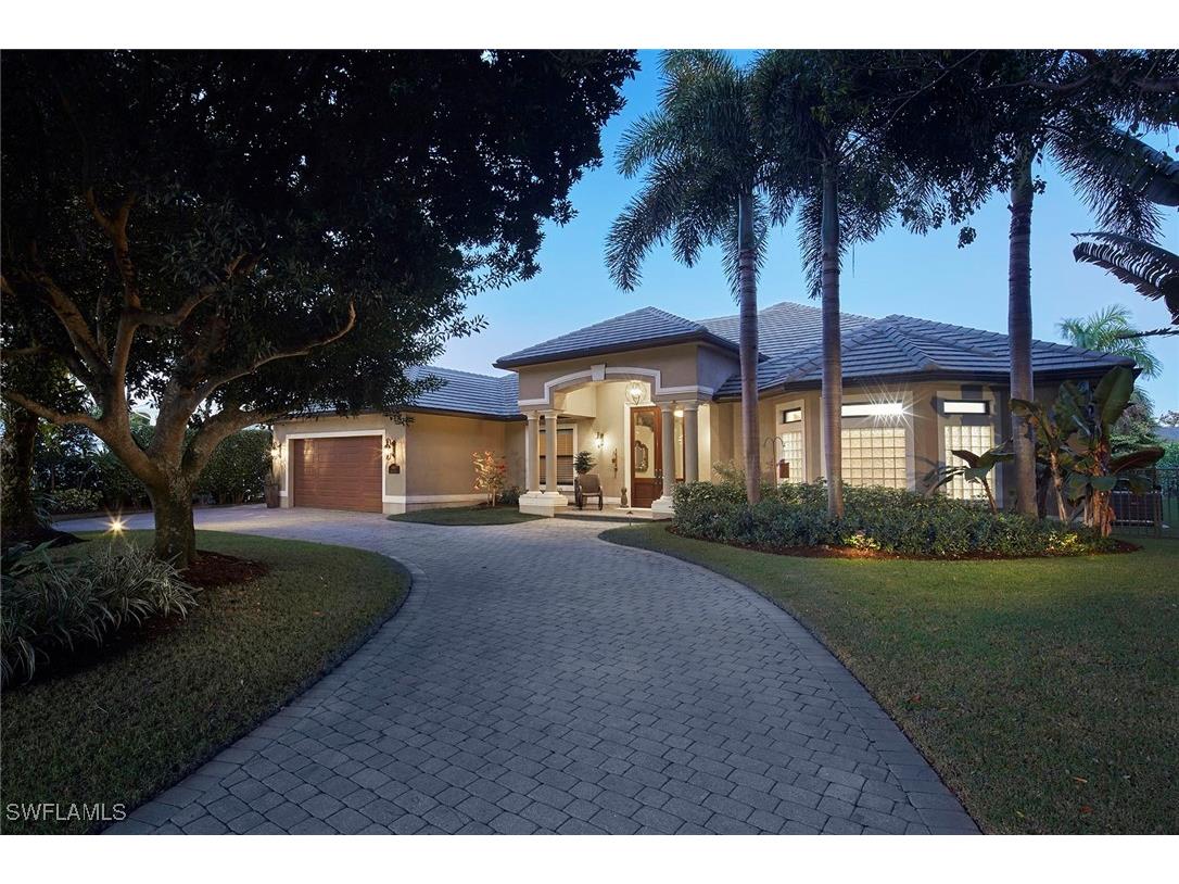 1900 Tiller Terrace Naples FL 34102 225083592 image2