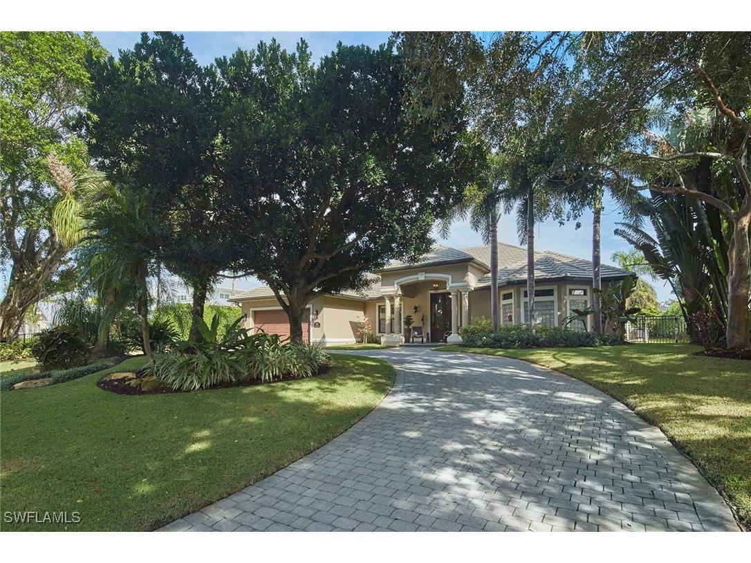 1900 Tiller Terrace Naples FL 34102 225083592 image38