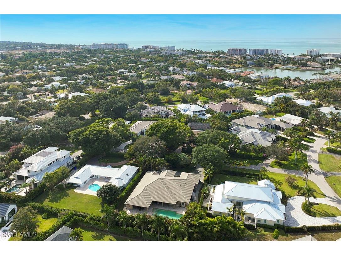 1900 Tiller Terrace Naples FL 34102 225083592 image45