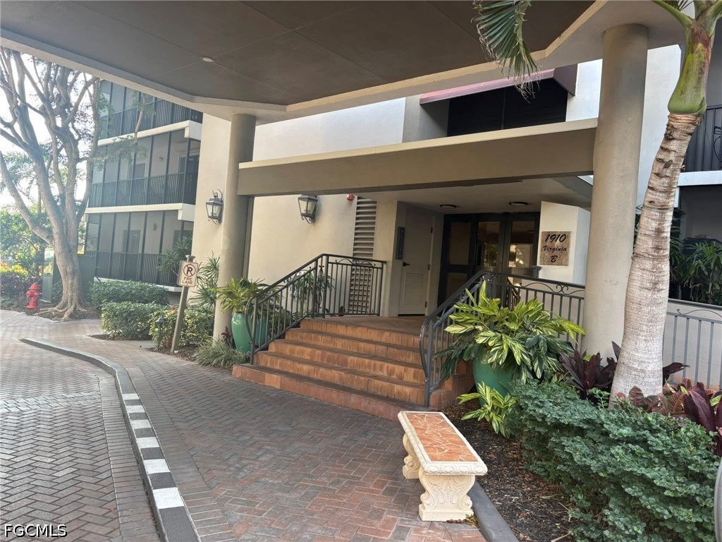 1900 Virginia Avenue #103 Fort Myers FL 33901 2026017274 image4