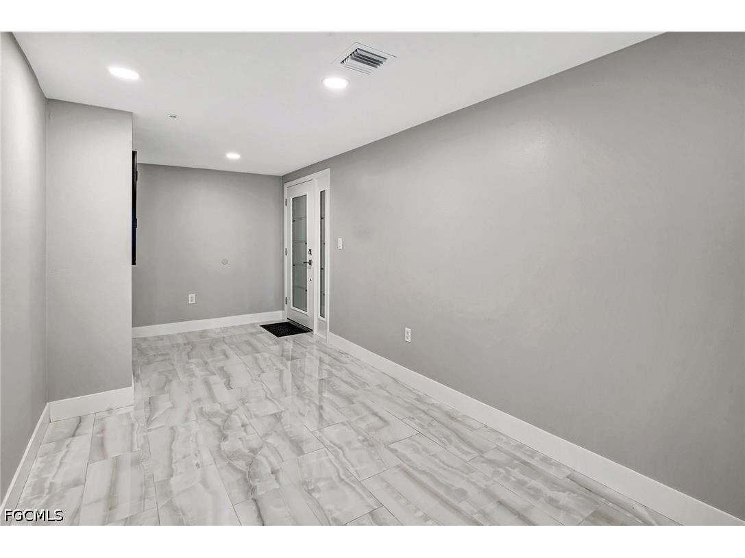 1900 Virginia Avenue #103 Fort Myers FL 33901 2026017274 image5