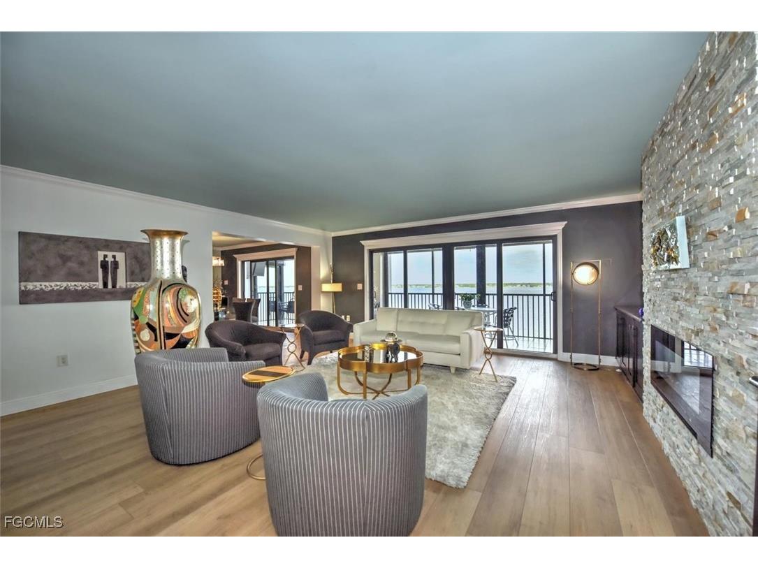 1900 Virginia Avenue #901 Fort Myers FL 33901 2025008952 image1