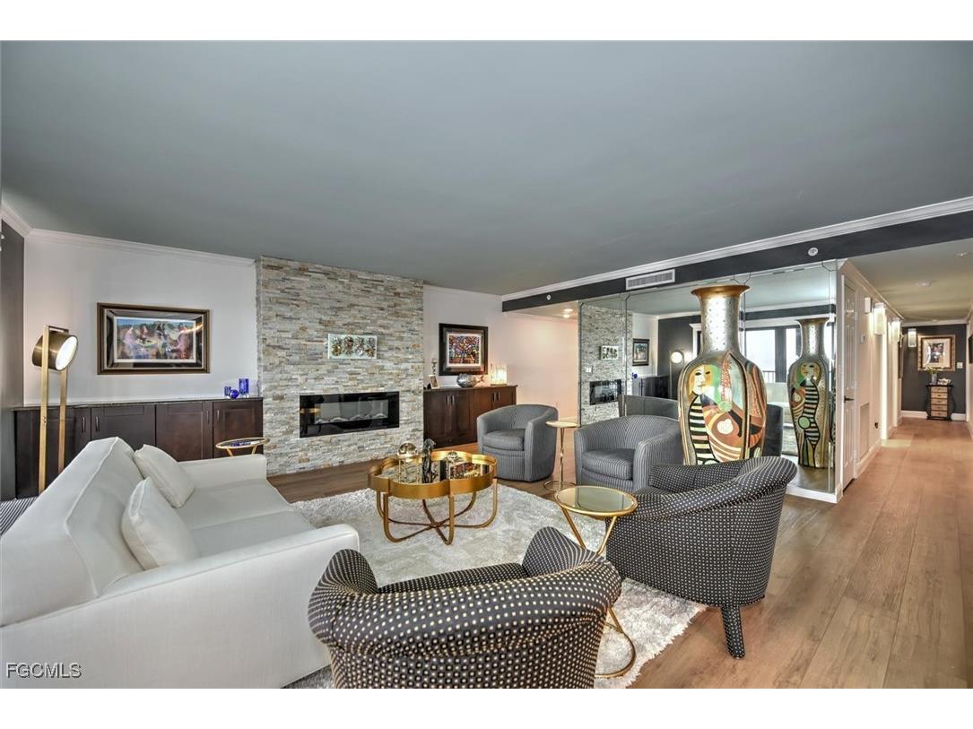 1900 Virginia Avenue #901 Fort Myers FL 33901 2025008952 image2