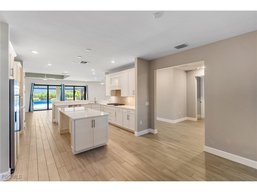 19001 Aqua Shore Drive Fort Myers FL 33913 2025003065 image25