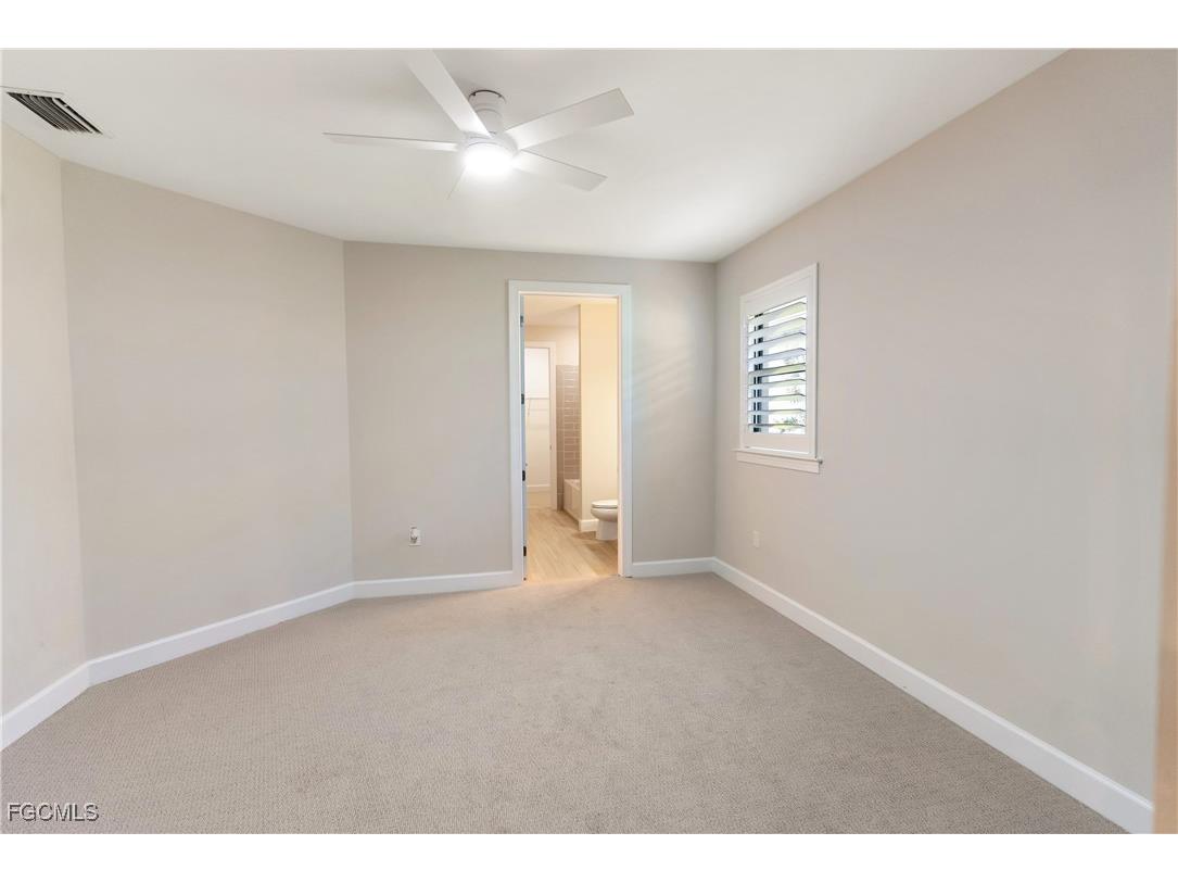 19001 Aqua Shore Drive Fort Myers FL 33913 2025003065 image8