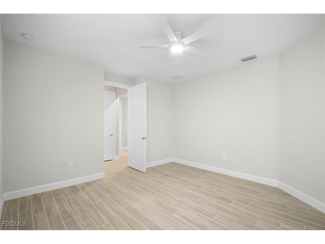 19001 Aqua Shore Drive Fort Myers FL 33913 2026001183 image21