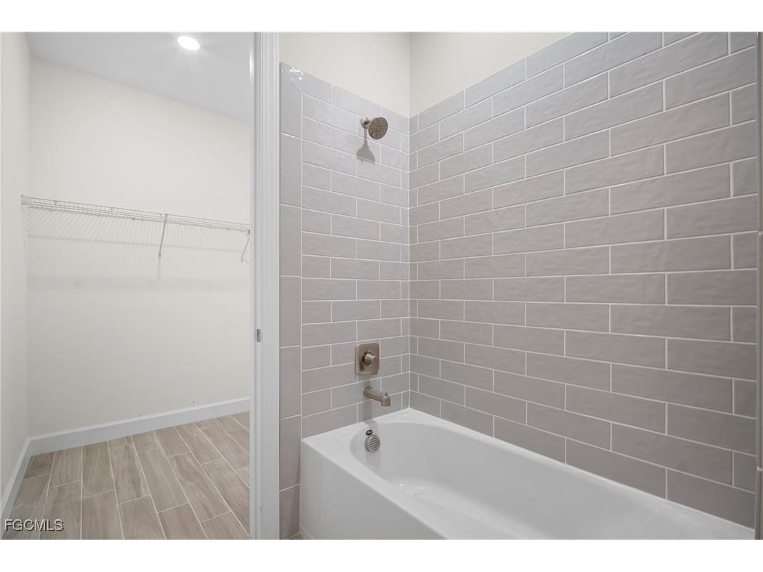 19001 Aqua Shore Drive Fort Myers FL 33913 2026001183 image23