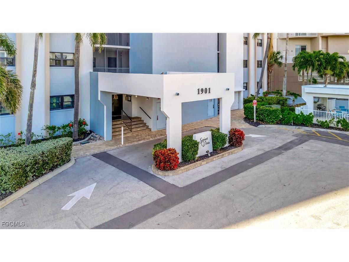 1901 Clifford Street #1001 Fort Myers FL 33901 2025026336 image15