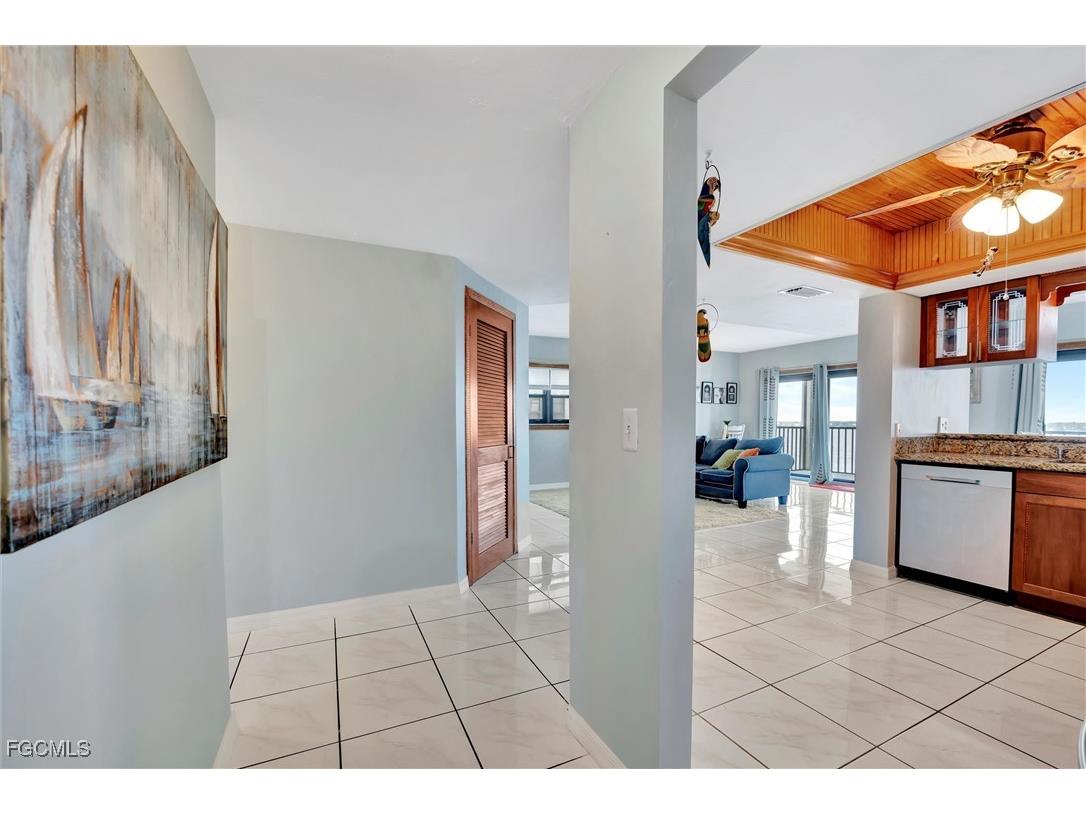 1901 Clifford Street #1001 Fort Myers FL 33901 2025026336 image17