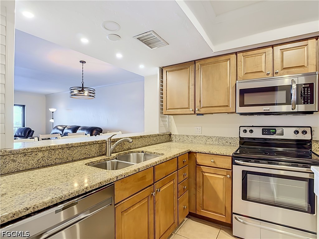 1901 Clifford Street #1003 Fort Myers FL 33901 2026027863 image10