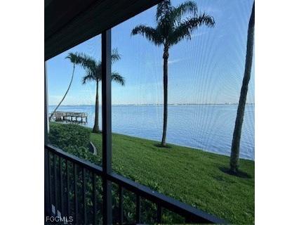 1901 Clifford Street #104 Fort Myers FL 33901 2025000637 image2