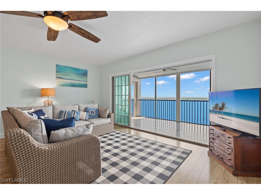 1901 Clifford Street #1402 Fort Myers FL 33901 223065566 image1