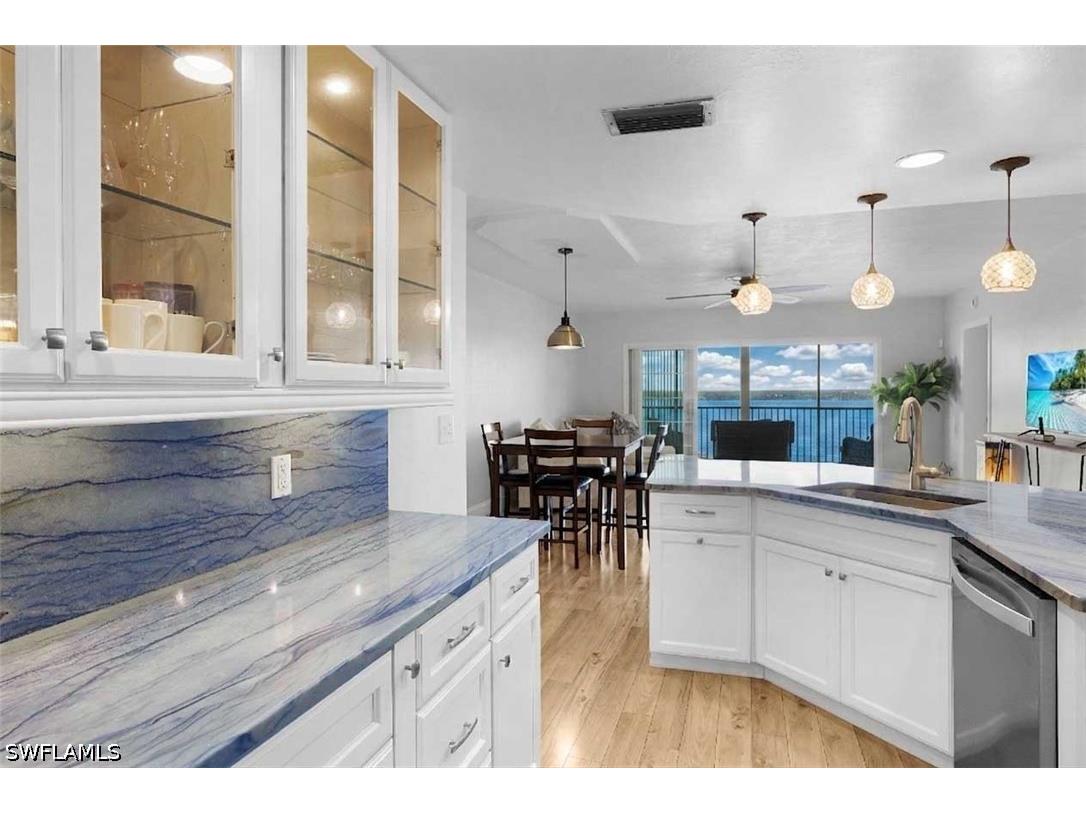 1901 Clifford Street #1402 Fort Myers FL 33901 226027019 image9