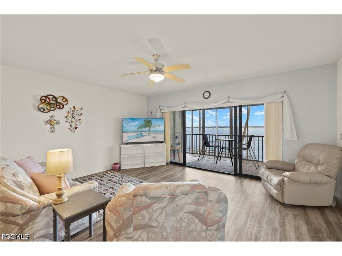 1901 Clifford Street #202 Fort Myers FL 33901 2026017861 image3