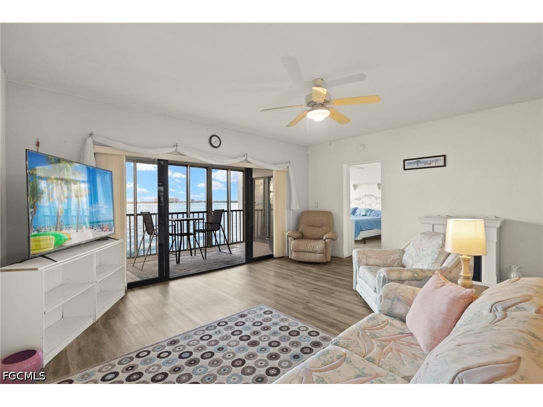 1901 Clifford Street #202 Fort Myers FL 33901 2026017861 image4