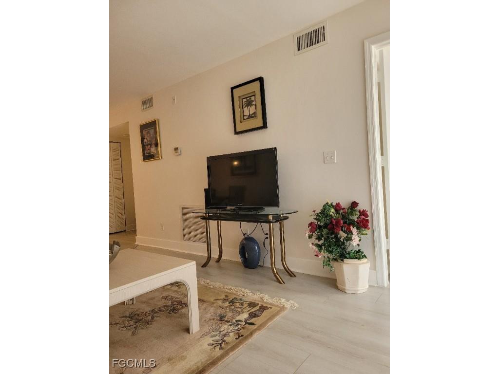 1901 Courtyard Way #C105 Naples FL 34112 2025011828 image10