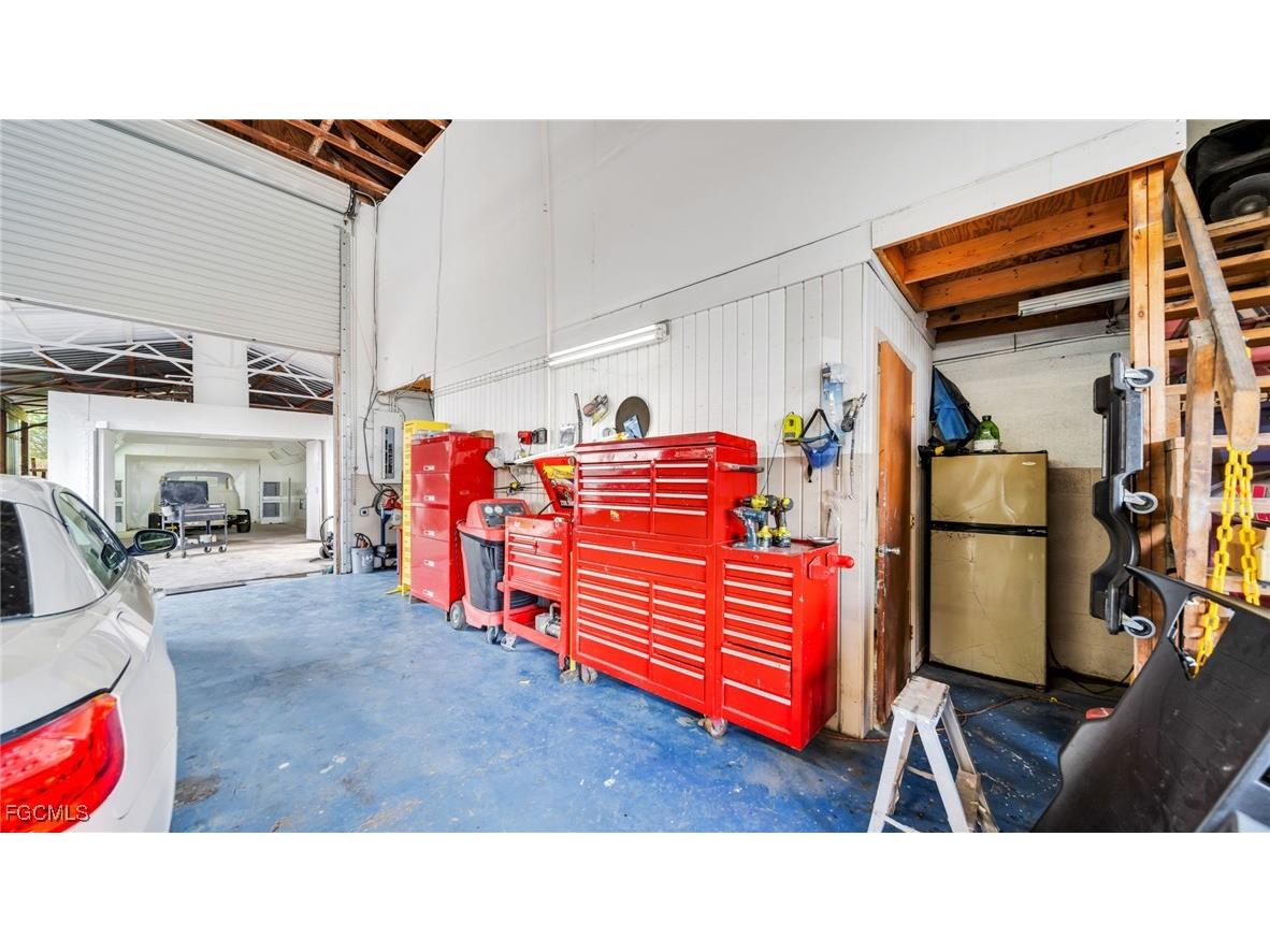 1901 Dana Drive Fort Myers FL 33907 2025019594 image26