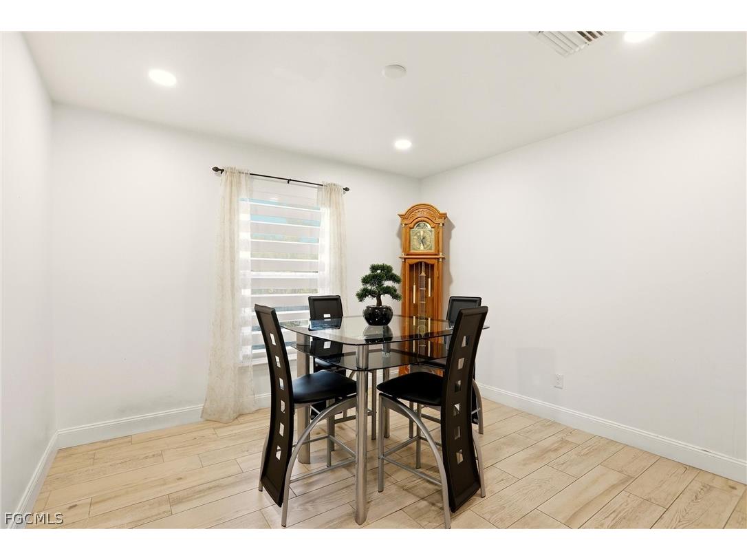 1901 SW 14th Street Cape Coral FL 33991 2026006961 image10