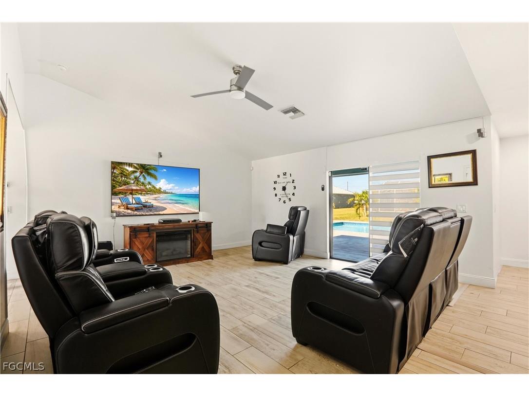 1901 SW 14th Street Cape Coral FL 33991 2026006961 image7