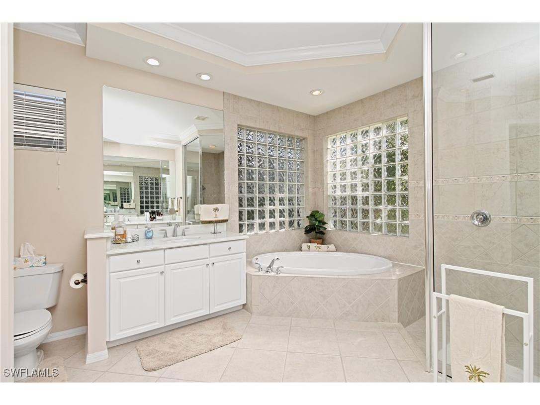 1901 Winding Oaks Way Naples FL 34109 225082862 image11