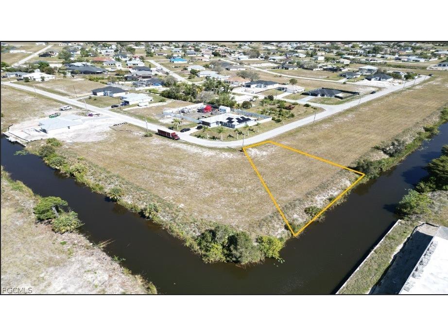 1902 NE 12th Lane Cape Coral FL 33909 2026012955 image4