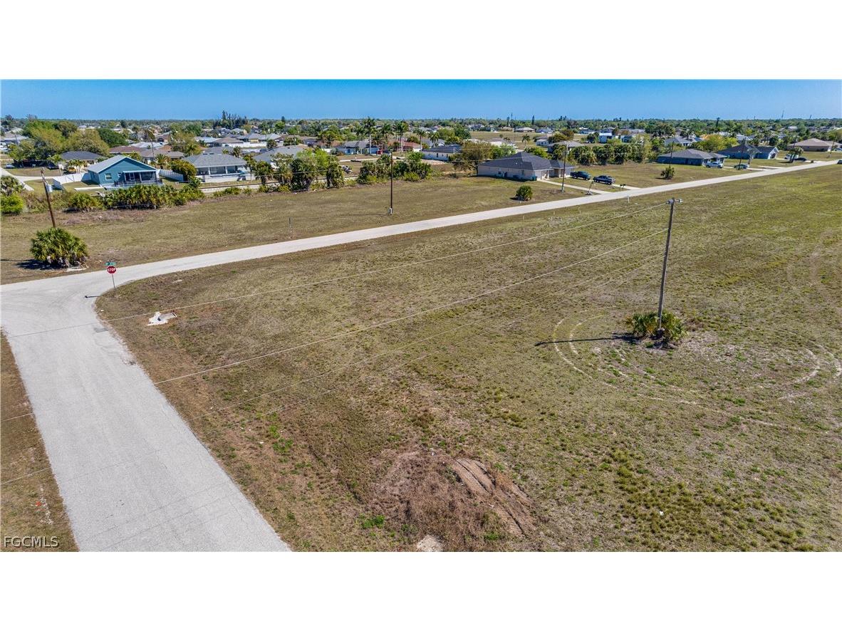 1902 NE 17th Terrace Cape Coral FL 33909 2026013355 image2