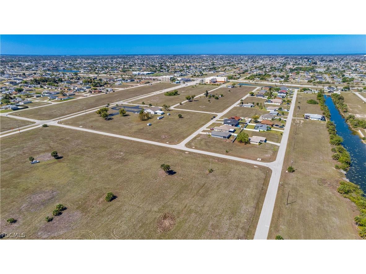 1902 NE 17th Terrace Cape Coral FL 33909 2026013355 image33
