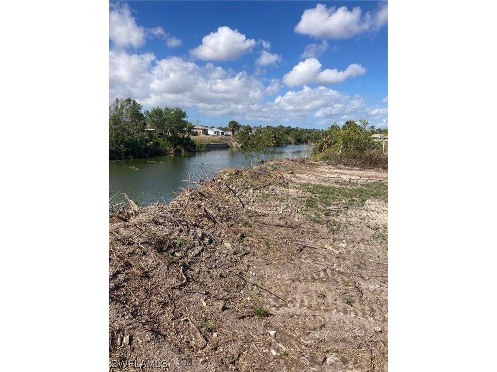 1902 NE 27th Terrace Cape Coral FL 33909 223017494 image5