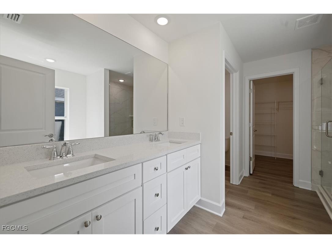 1902 NW 19th Place Cape Coral FL 33993 2025016728 image17