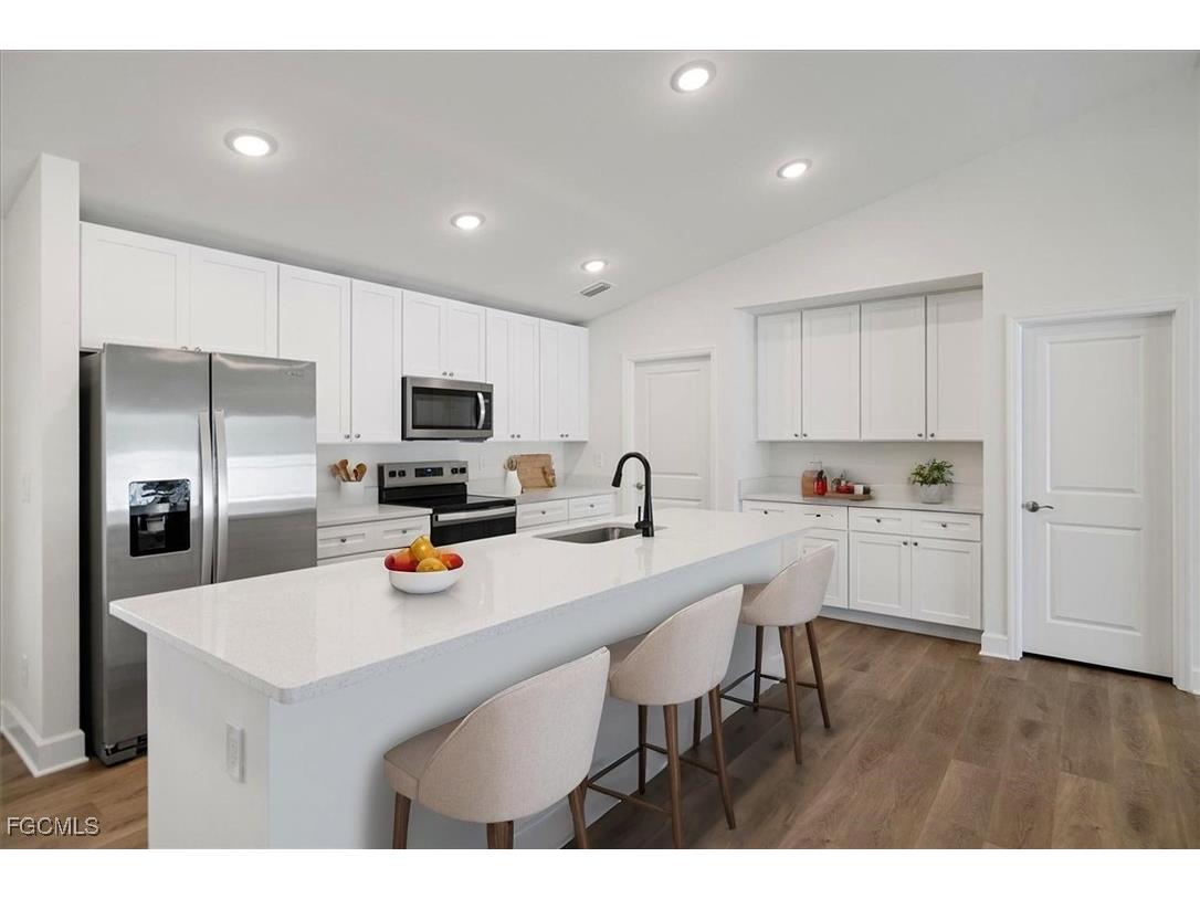 1902 NW 19th Place Cape Coral FL 33993 2025016728 image3