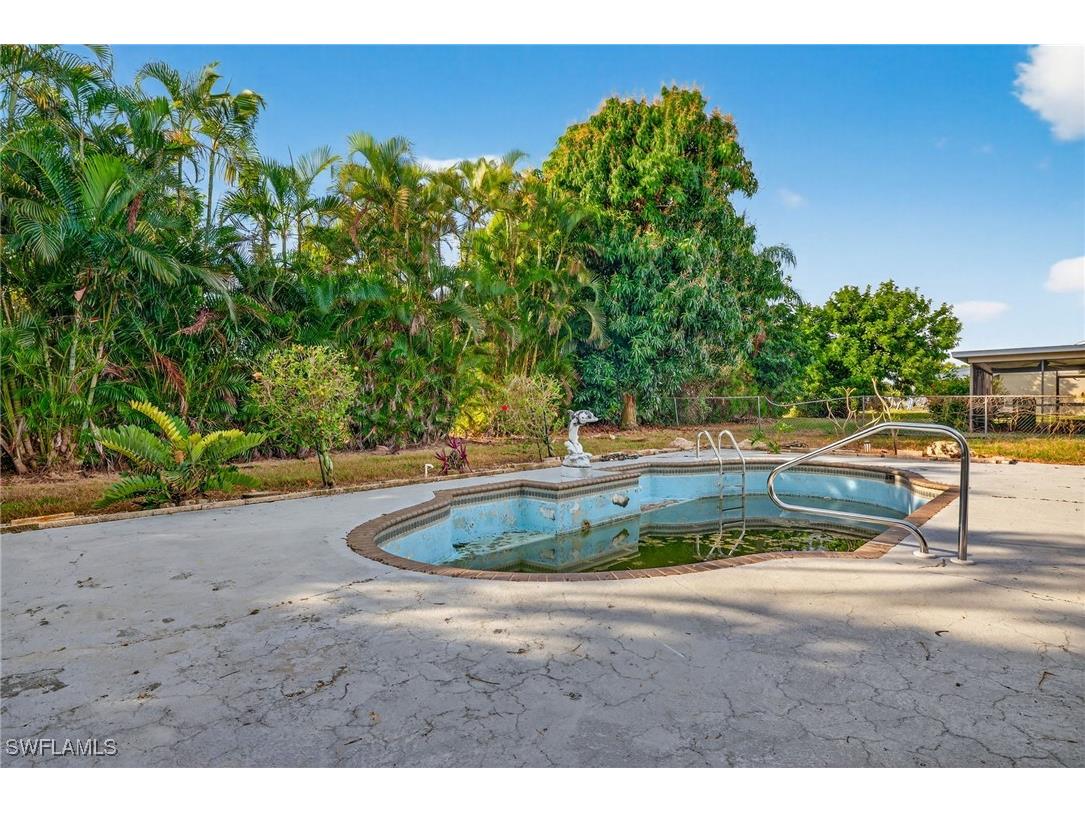 1902 SE 12th Street Cape Coral FL 33990 225083998 image32