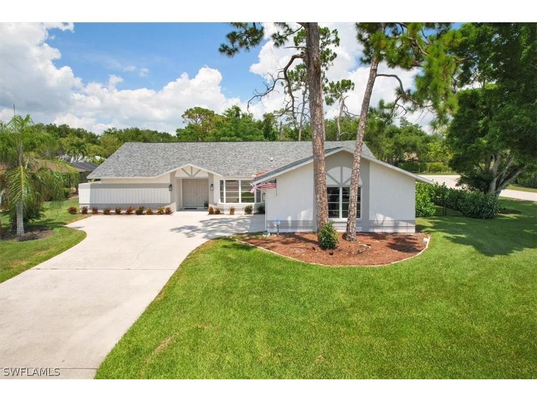 19027 Pine Run Lane Fort Myers FL 33967 224049228 image1
